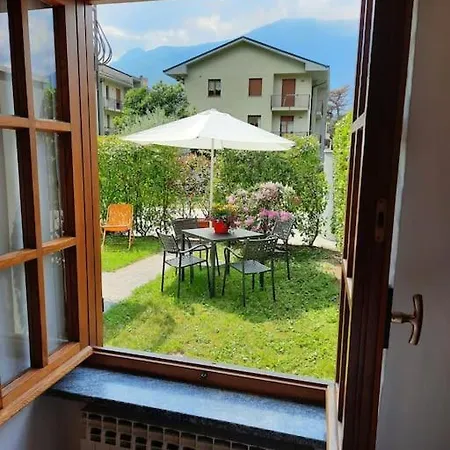 度假居 A Step From The *