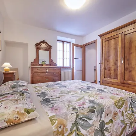 度假居 A Step From The